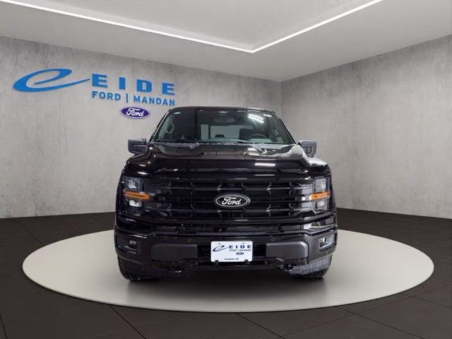 2026 Agate Black Metallic Ford F-150 XLT Black Appearance 4X4 Truck