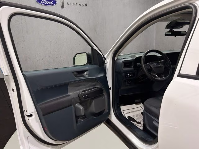 2026 Oxford White Ford Maverick XL AWD Truck