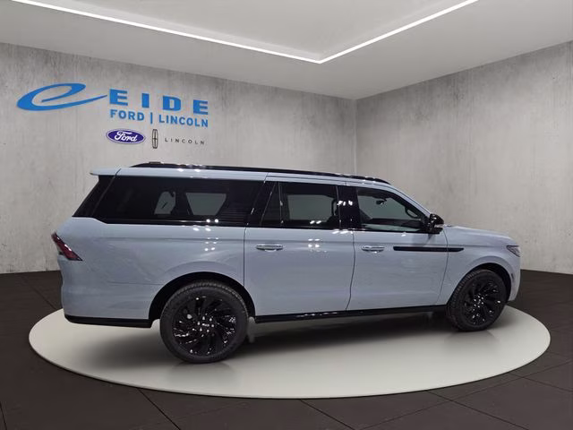 2027 Gray Mist Metallic Tri-Coat Lincoln Navigator L Reserve 4X4 SUV