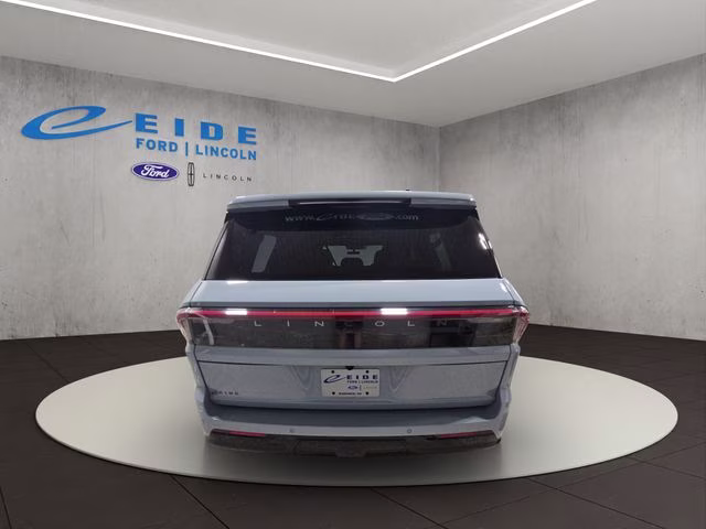 2027 Gray Mist Metallic Tri-Coat Lincoln Navigator L Reserve 4X4 SUV