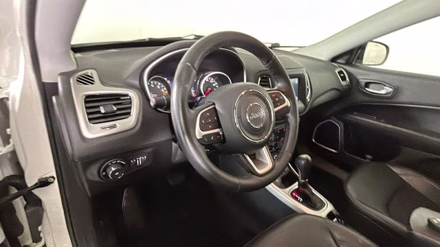 2019 White Clearcoat Jeep Compass Latitude 4X4 SUV