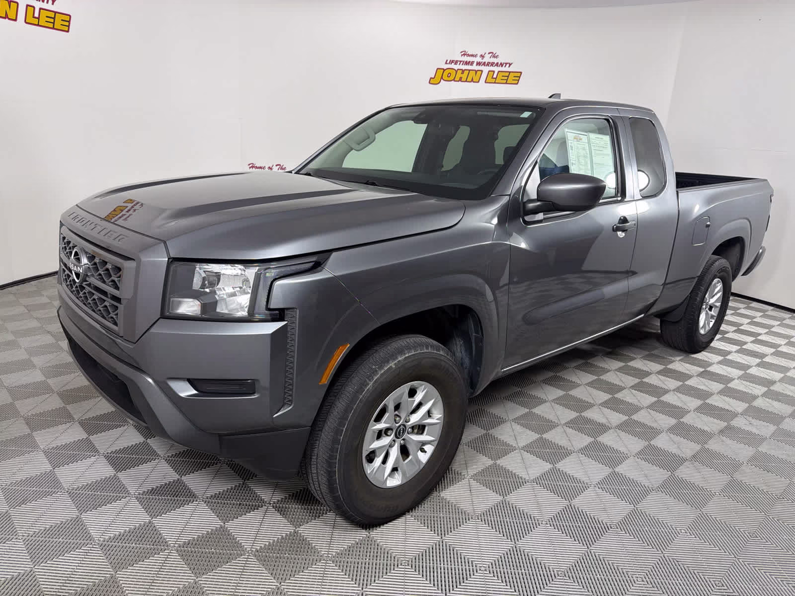 2024 Gun Metallic Nissan Frontier SV 4X4 Truck