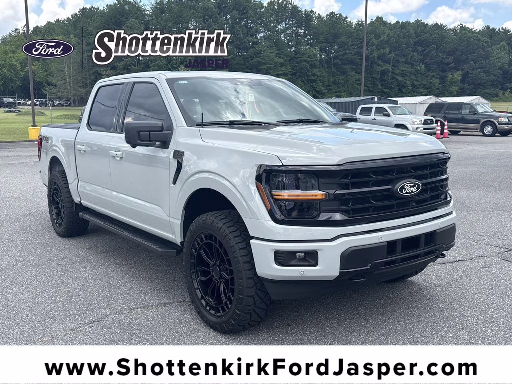 2026 Avalanche Ford F-150 XLT 4X4 Truck