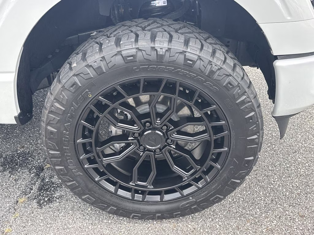 2026 Avalanche Ford F-150 XLT 4X4 Truck