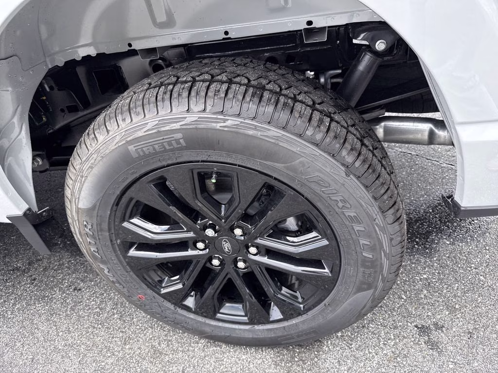 2026 Avalanche Ford F-150 XLT 4X4 Truck