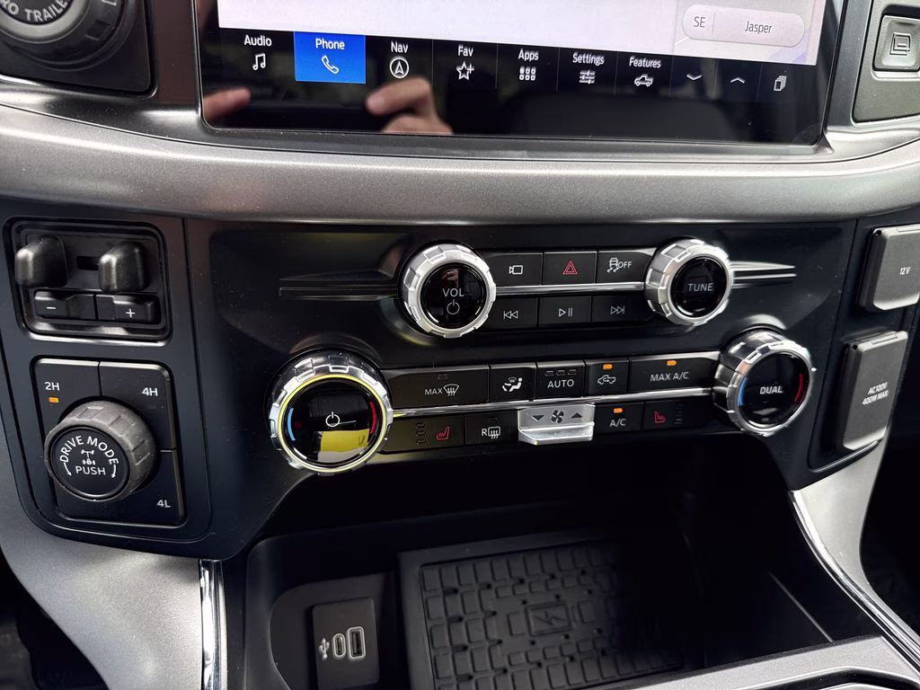 2026 Avalanche Ford F-150 XLT 4X4 Truck