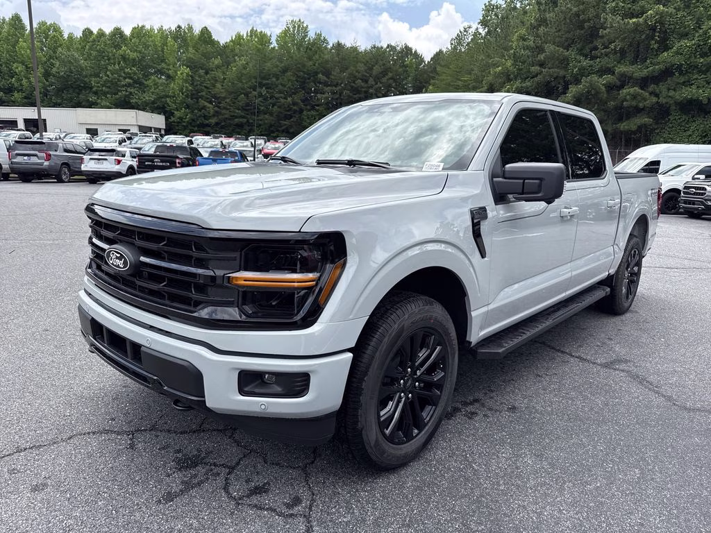 2026 Avalanche Ford F-150 XLT 4X4 Truck