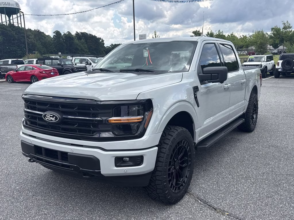2026 Avalanche Ford F-150 XLT 4X4 Truck