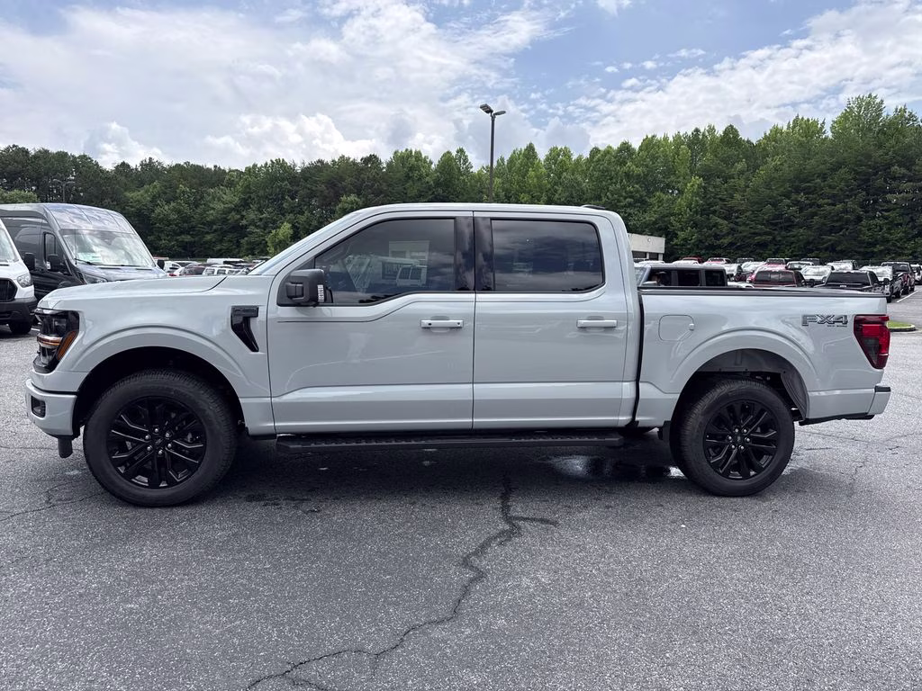 2026 Avalanche Ford F-150 XLT 4X4 Truck