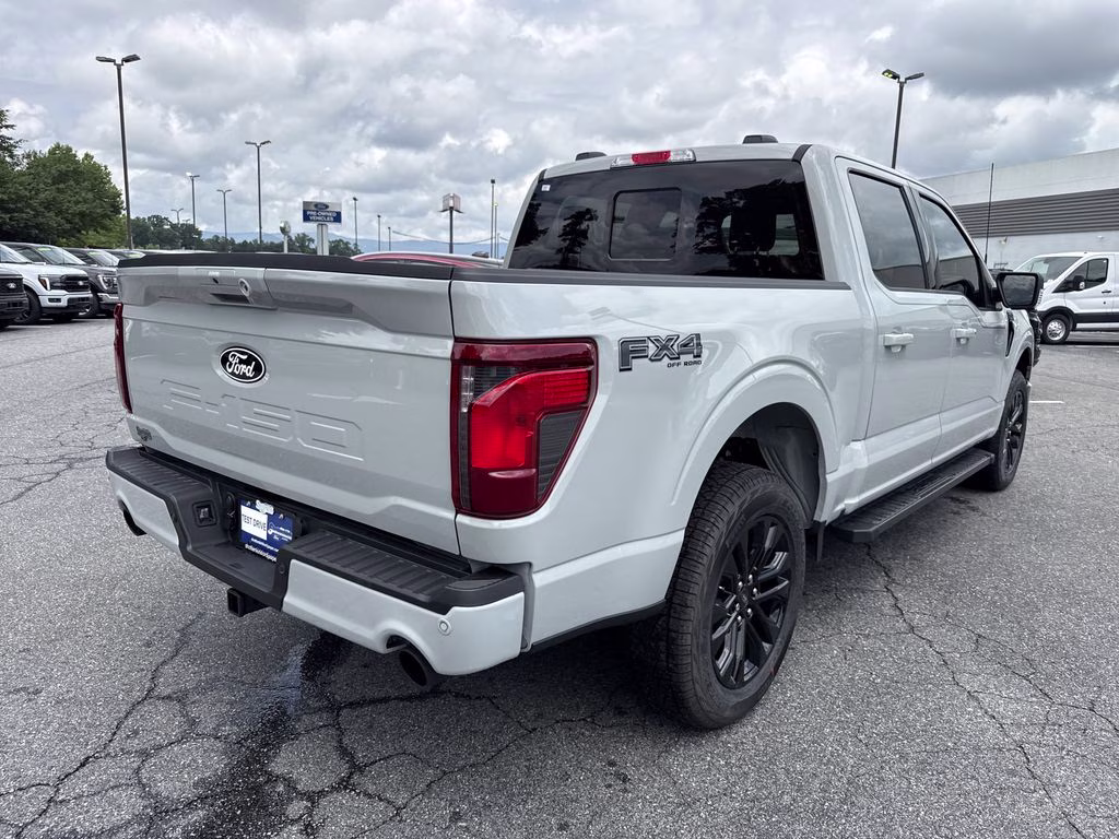 2026 Avalanche Ford F-150 XLT 4X4 Truck