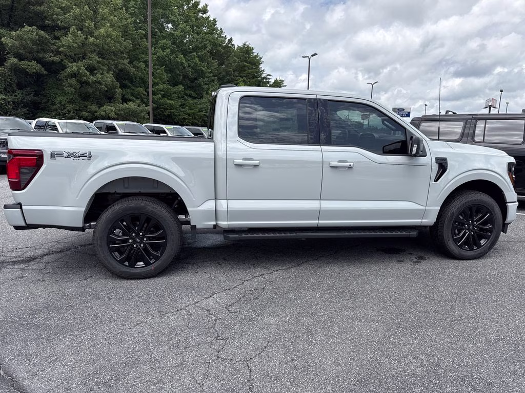 2026 Avalanche Ford F-150 XLT 4X4 Truck