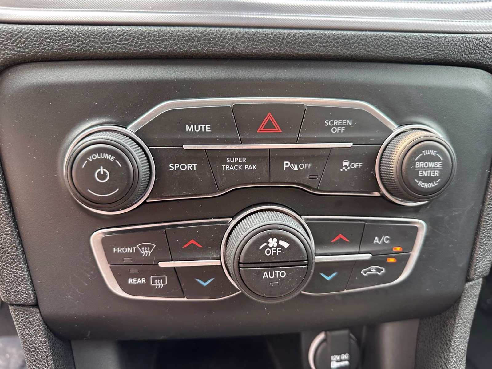 2023 B5 Blue Pearlcoat Dodge Charger SXT AWD Sedan