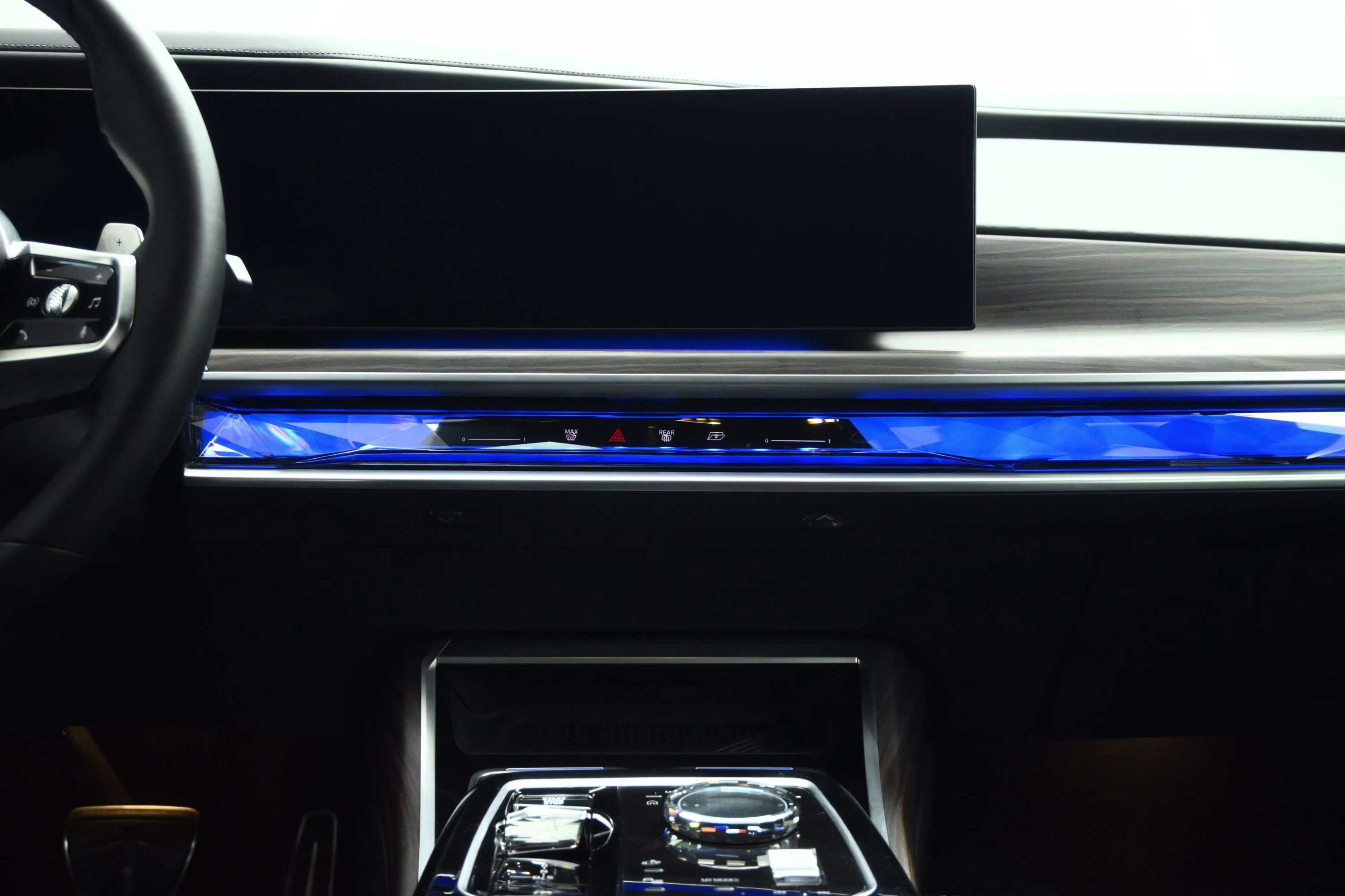 2023 Alpine White BMW 7 Series 760i xDrive AWD Sedan