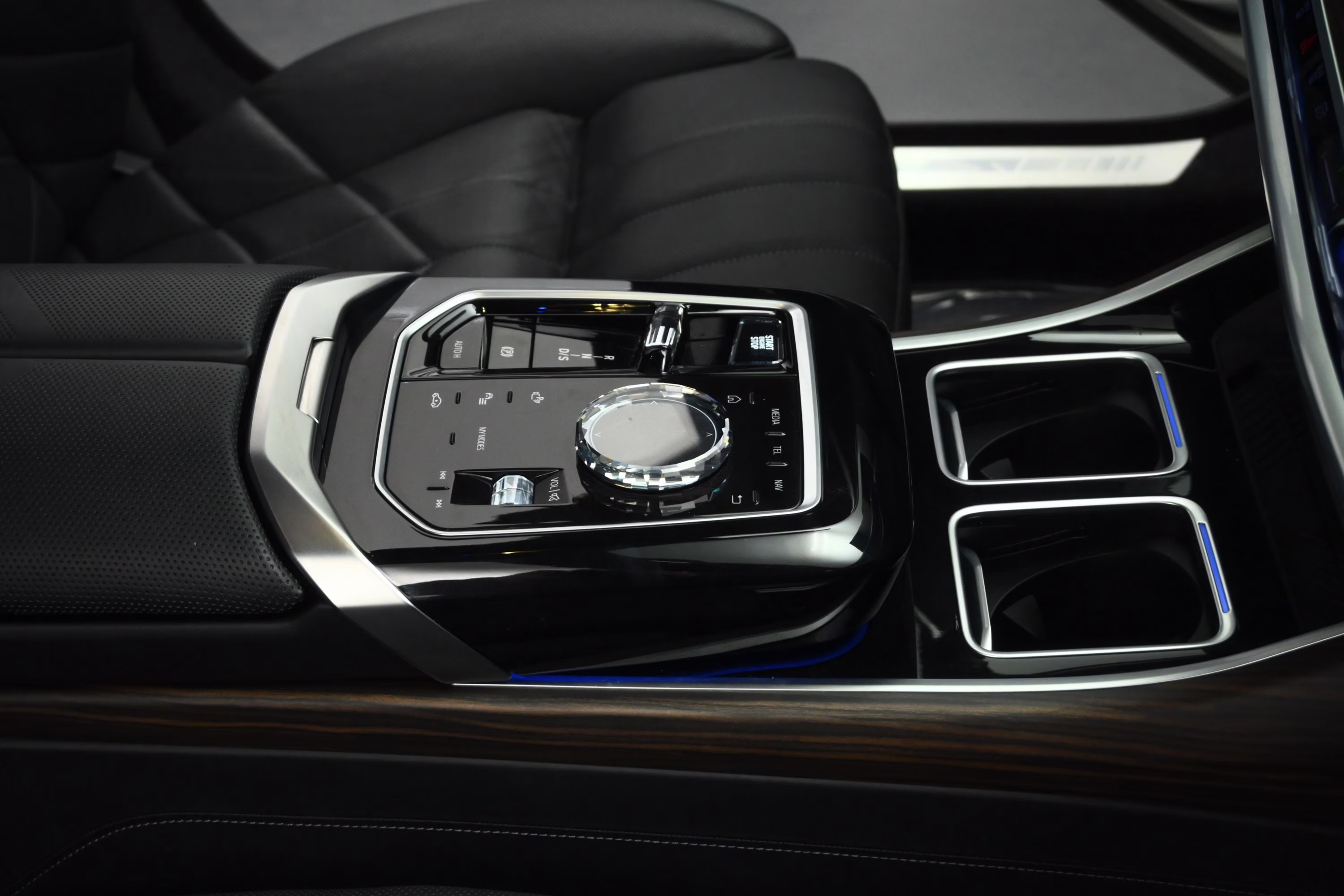 2023 Alpine White BMW 7 Series 760i xDrive AWD Sedan
