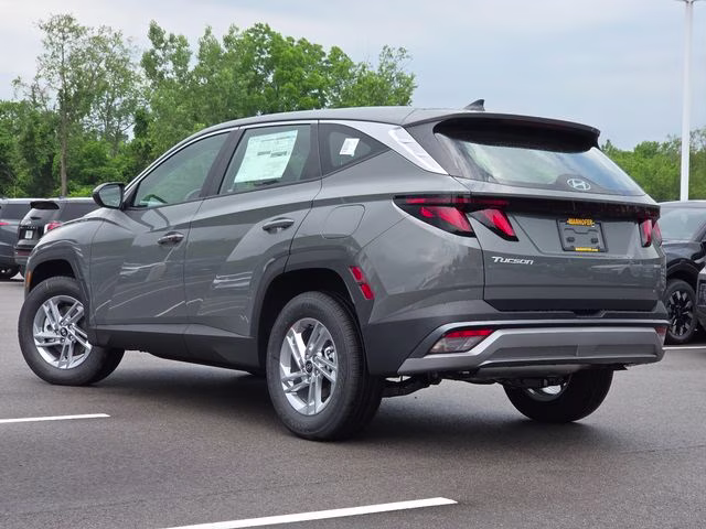 2026 Hampton Gray Hyundai Tucson SE AWD SUV