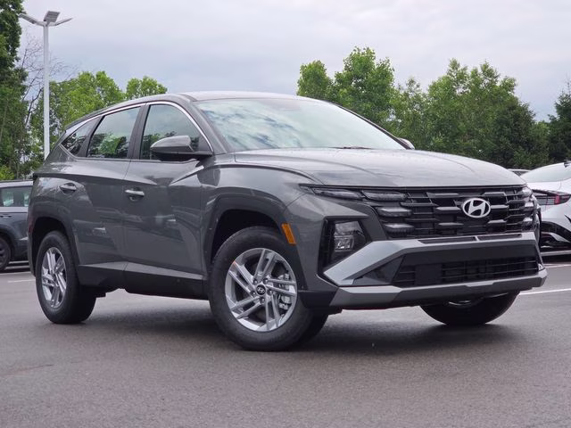 2026 Hampton Gray Hyundai Tucson SE AWD SUV