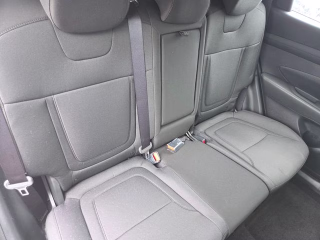 2026 Hampton Gray Hyundai Tucson SE AWD SUV
