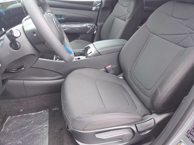 2026 Hampton Gray Hyundai Tucson SE AWD SUV