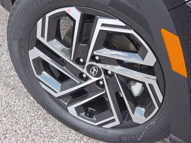 2026 Phantom Black Hyundai Tucson SEL AWD SUV