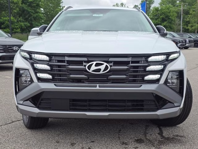 2026 White Pearl Hyundai Tucson SEL Plus AWD SUV