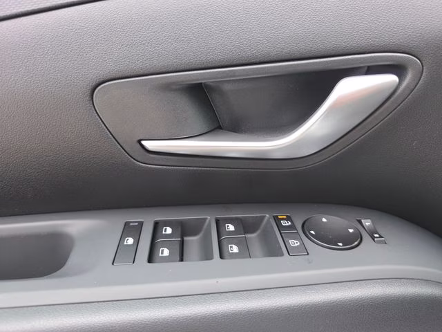 2026 White Pearl Hyundai Tucson SEL Plus AWD SUV