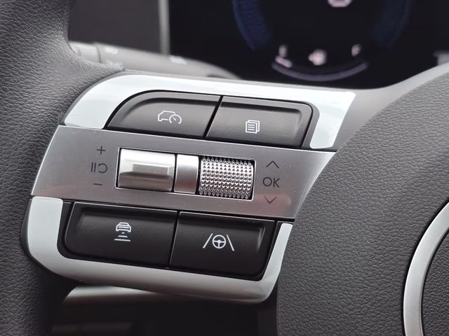 2026 White Pearl Hyundai Tucson SEL Plus AWD SUV
