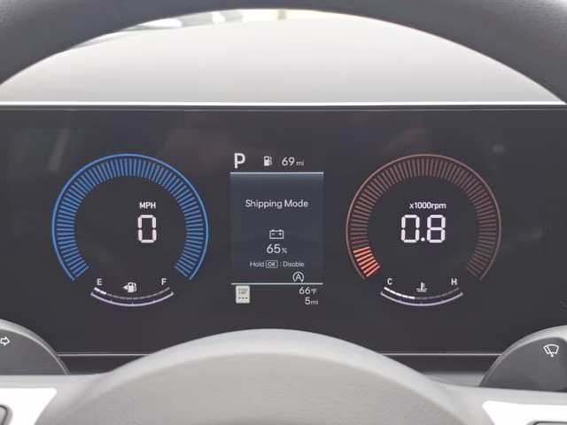 2026 White Pearl Hyundai Tucson SEL Plus AWD SUV