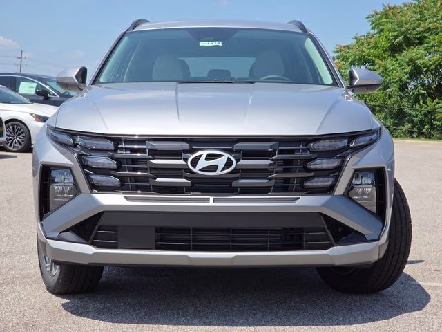 2026 Shimmering Silver Hyundai Tucson SEL Plus AWD SUV