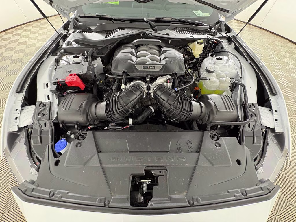 2026 Oxford White Ford Mustang GT RWD Coupe