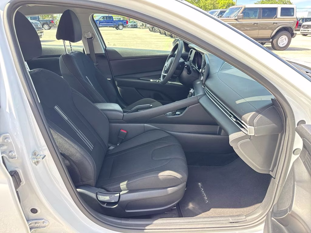 2021 Quartz White Hyundai Elantra SEL FWD Sedan