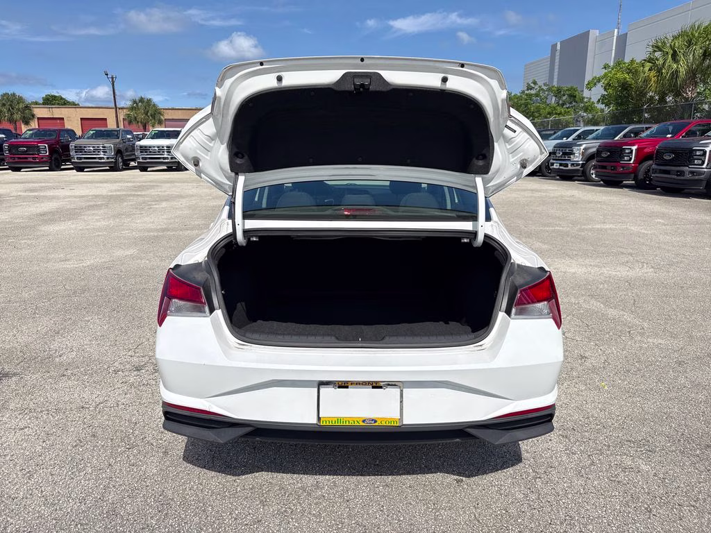 2021 Quartz White Hyundai Elantra SEL FWD Sedan