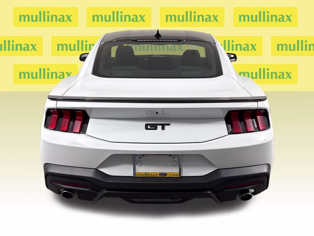 2026 Oxford White Ford Mustang GT RWD Coupe