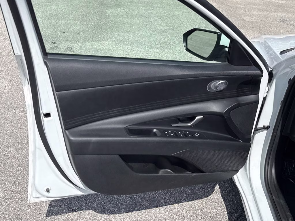 2021 Quartz White Hyundai Elantra SEL FWD Sedan