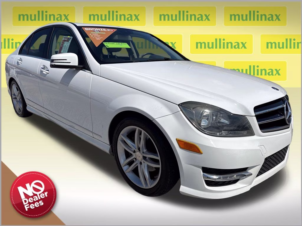 2014 Polar White Mercedes-Benz C-Class C 250 RWD Sedan