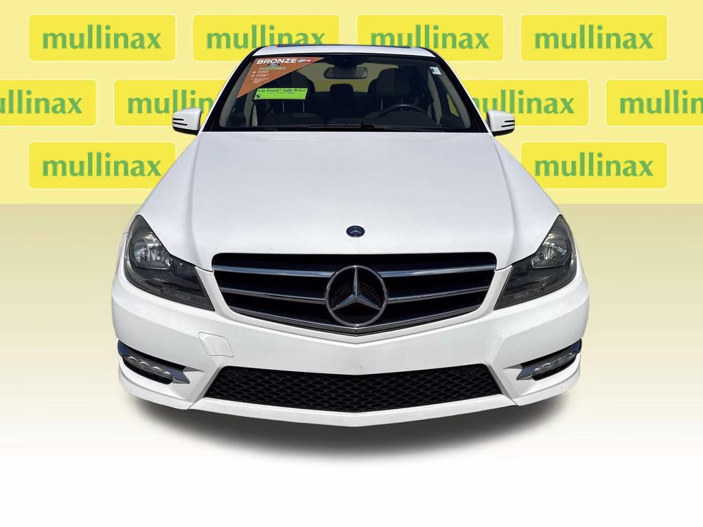 2014 Polar White Mercedes-Benz C-Class C 250 RWD Sedan