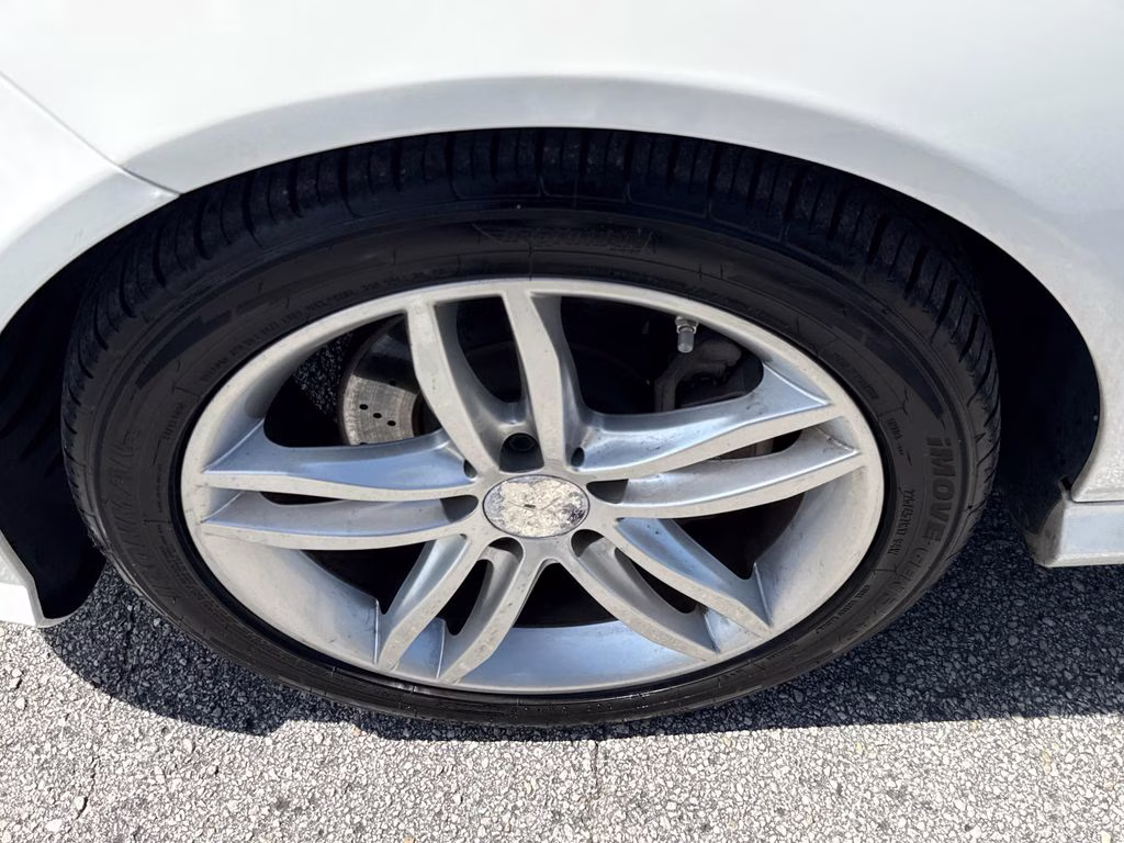 2014 Polar White Mercedes-Benz C-Class C 250 RWD Sedan
