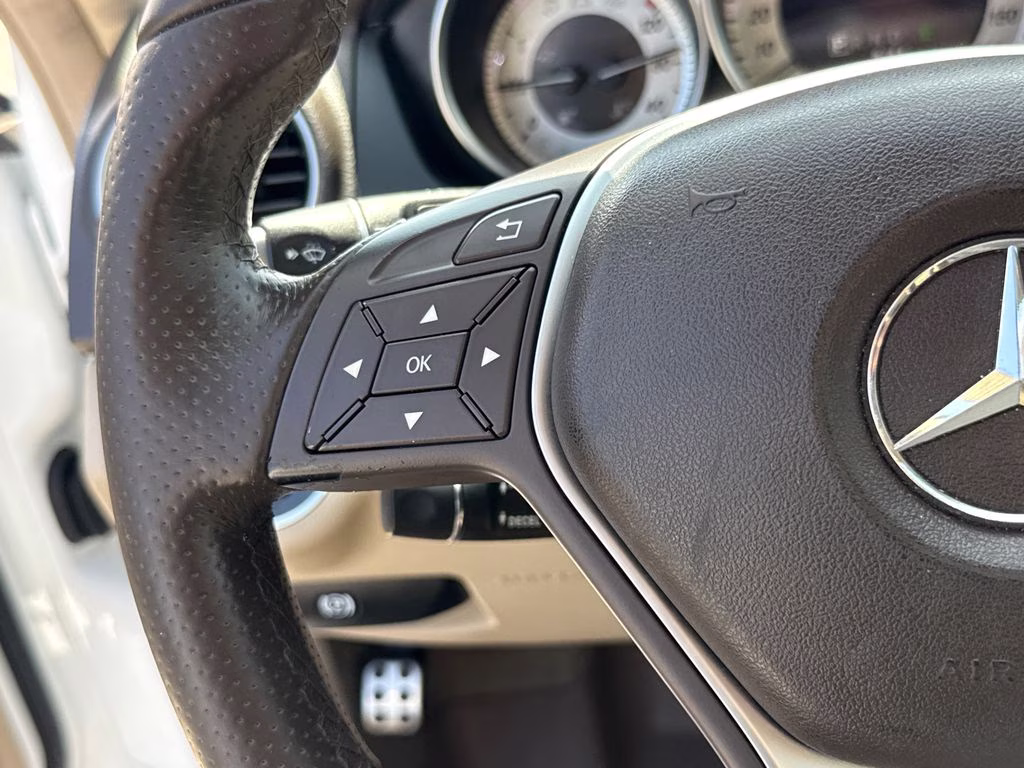2014 Polar White Mercedes-Benz C-Class C 250 RWD Sedan