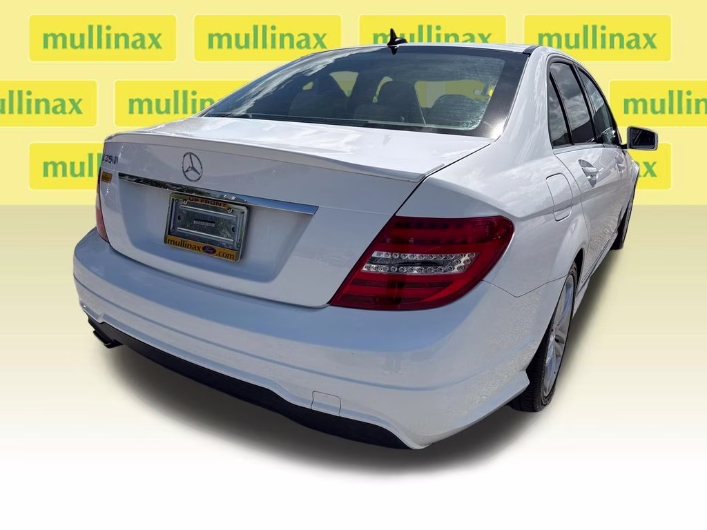 2014 Polar White Mercedes-Benz C-Class C 250 RWD Sedan