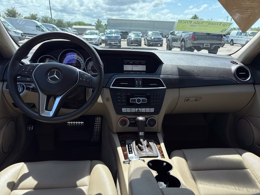 2014 Polar White Mercedes-Benz C-Class C 250 RWD Sedan