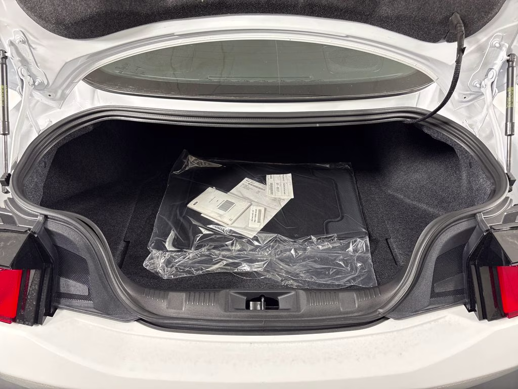 2026 Oxford White Ford Mustang GT RWD Coupe