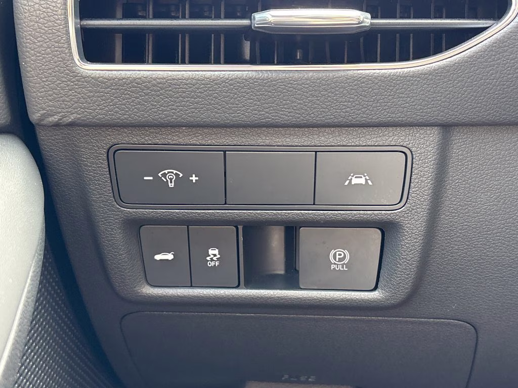 2021 White Hyundai Sonata SEL Plus FWD Sedan
