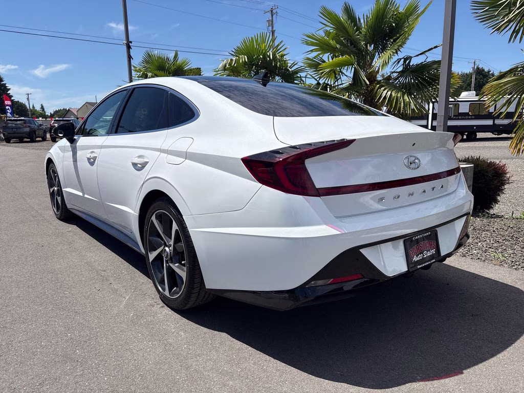 2021 White Hyundai Sonata SEL Plus FWD Sedan