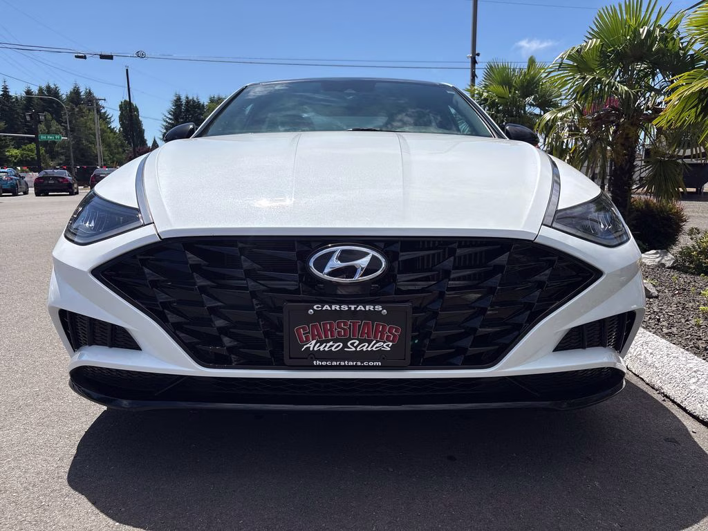 2021 White Hyundai Sonata SEL Plus FWD Sedan