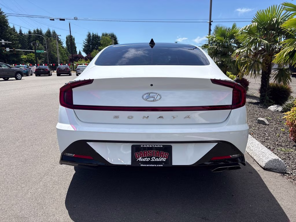 2021 White Hyundai Sonata SEL Plus FWD Sedan