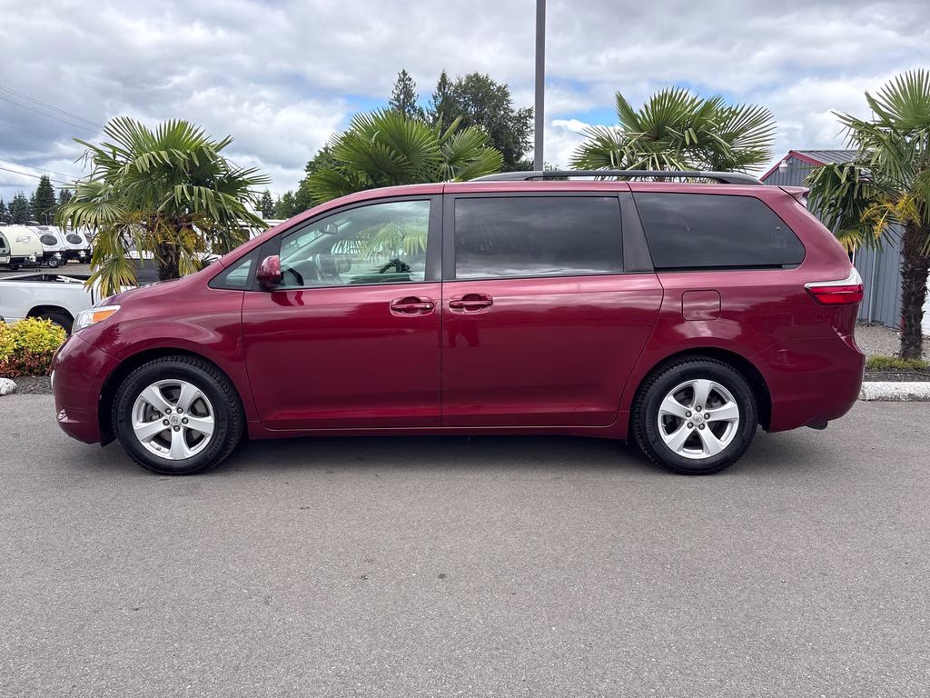 2016 Salsa Red Pearl Toyota Sienna LE FWD Crossover