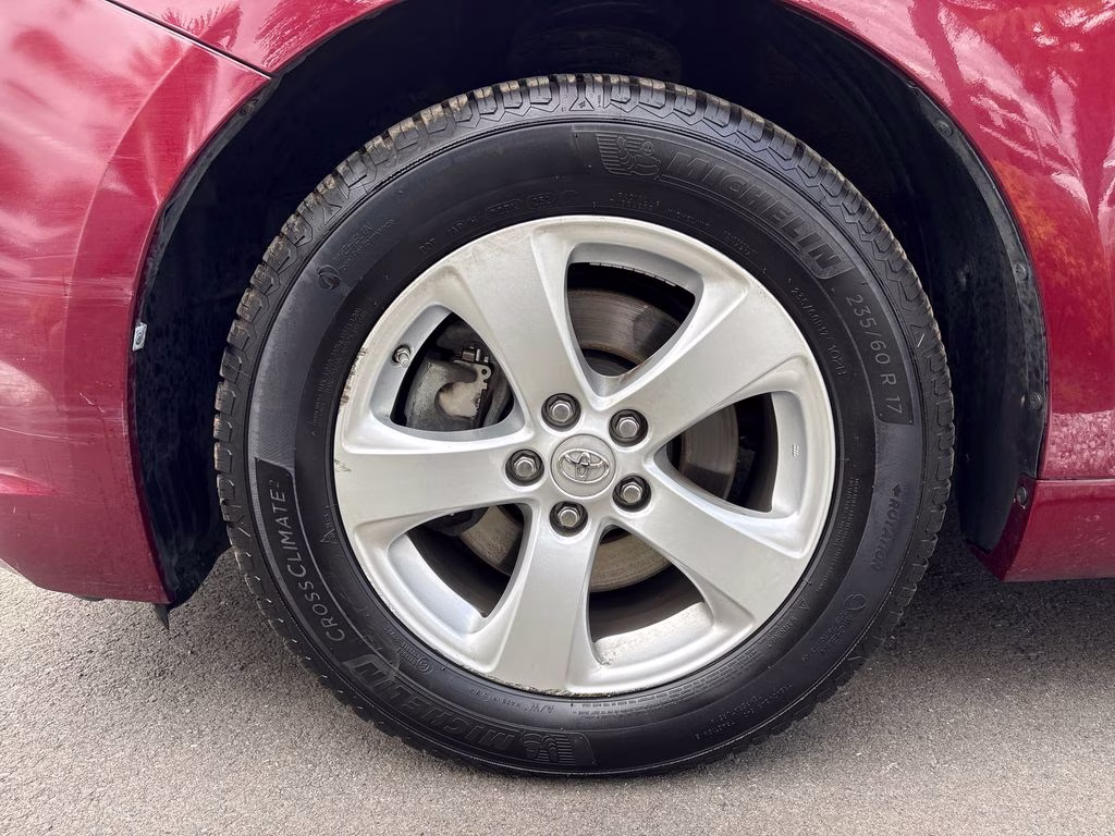 2016 Salsa Red Pearl Toyota Sienna LE FWD Crossover