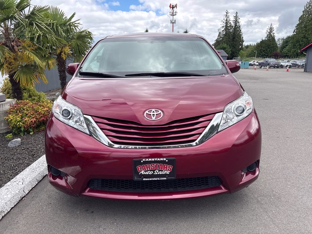 2016 Salsa Red Pearl Toyota Sienna LE FWD Crossover