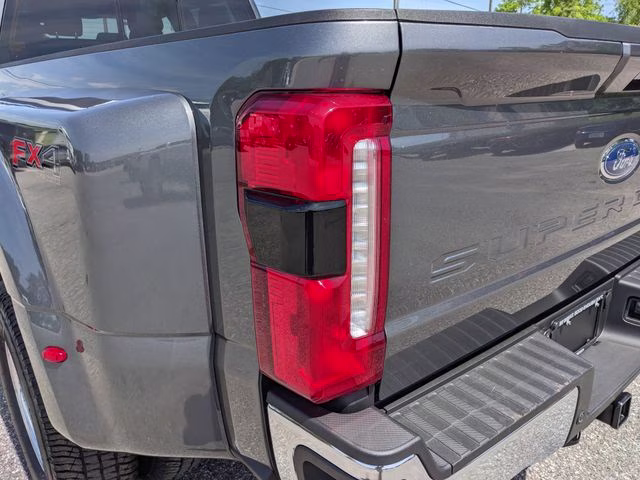 2026 Carbonized Gray Metallic Ford Super Duty F-350 DRW Lariat 4X4 Truck