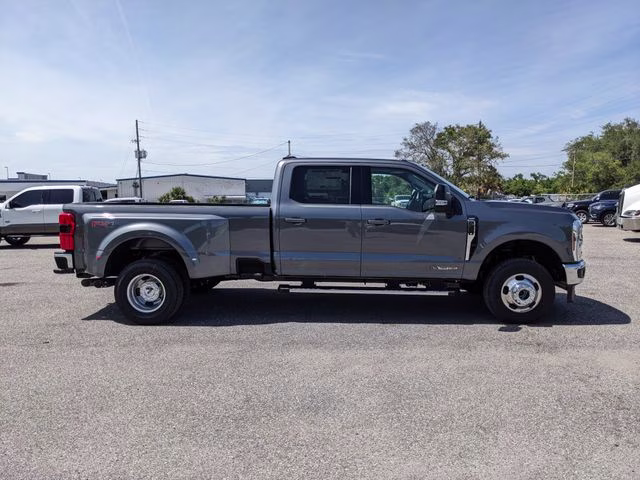 2026 Carbonized Gray Metallic Ford Super Duty F-350 DRW Lariat 4X4 Truck