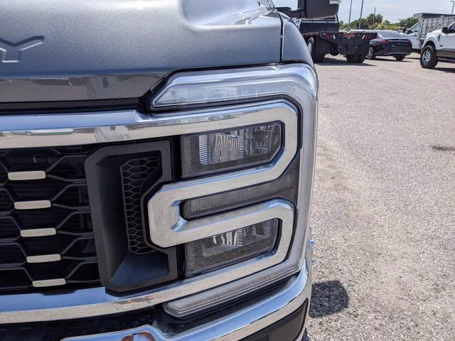 2026 Carbonized Gray Metallic Ford Super Duty F-350 DRW Lariat 4X4 Truck